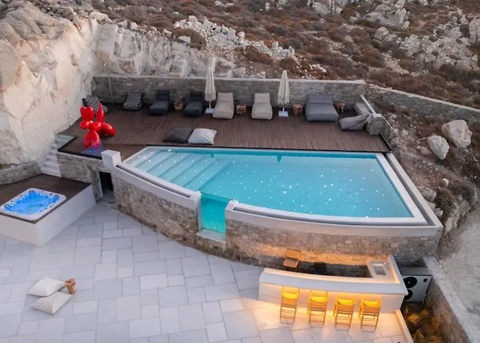 Martinez Luxury Escape Γλάστρος