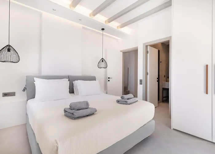 Martinez Luxury Escape Villa